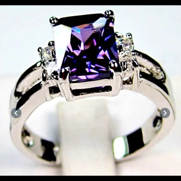 Amethyst Gorgeous Ring - Picture 2 of 3